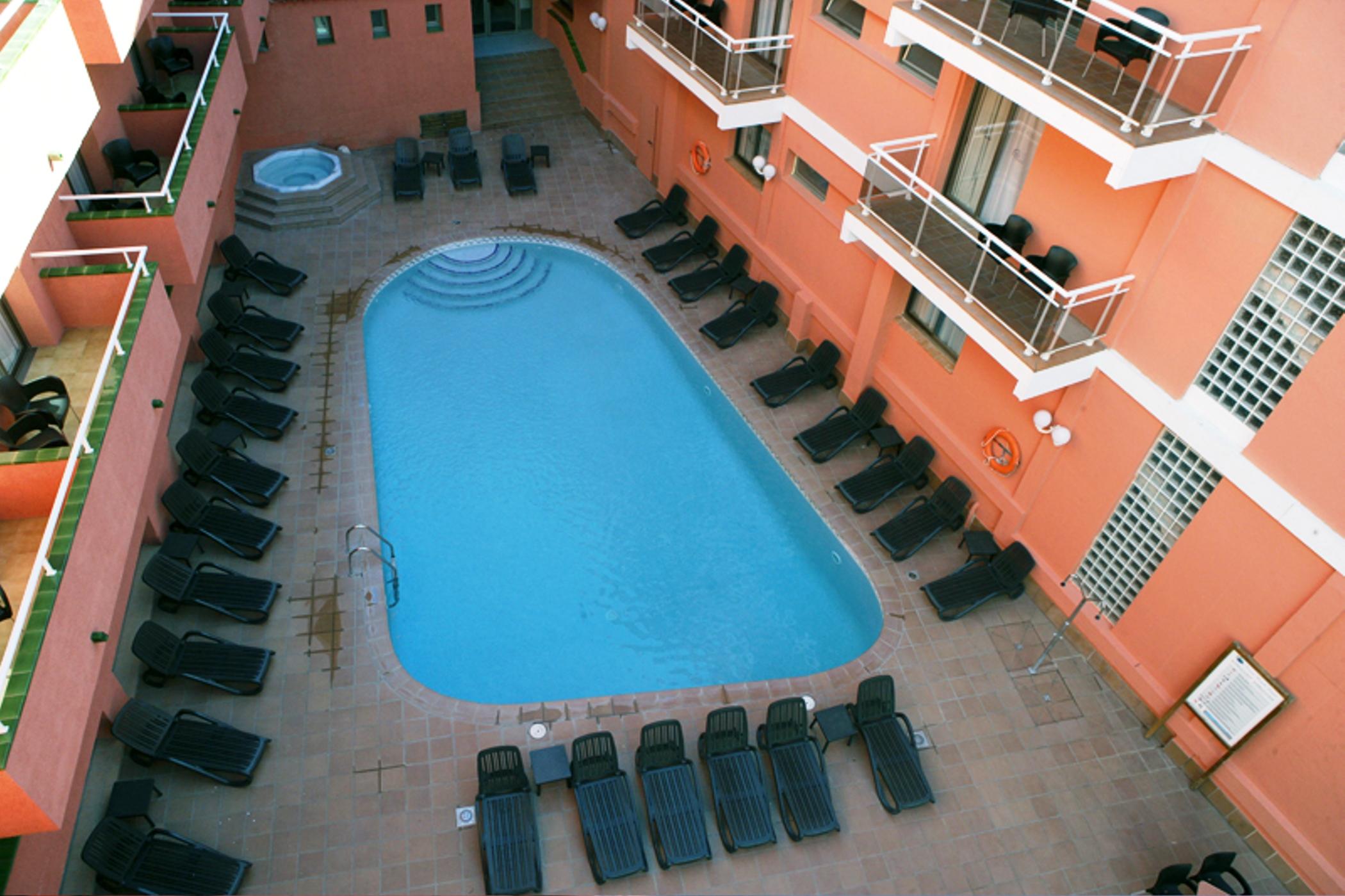 Tossa Beach Center Tossa de Mar Exterior photo